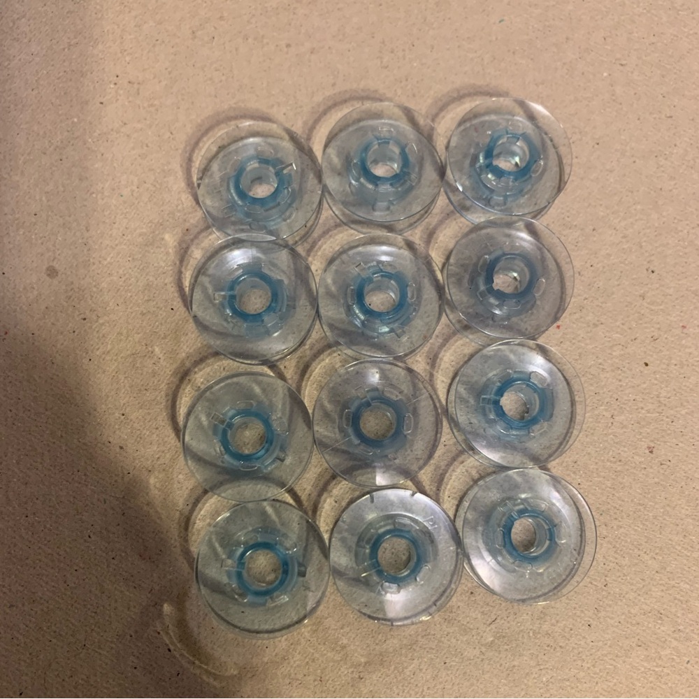 Pfaff blue bobbins, 12 pack - Picture 3 of 3